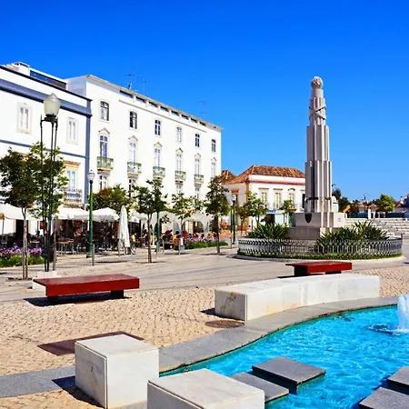 Appartement White Apartment, Town Centre