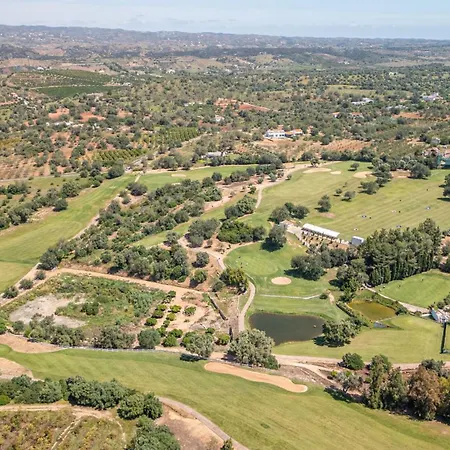 公寓 White Apartment, Town Centre 塔维拉